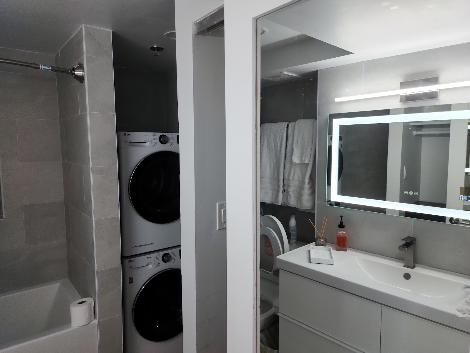 Pacific Monarch photo 4