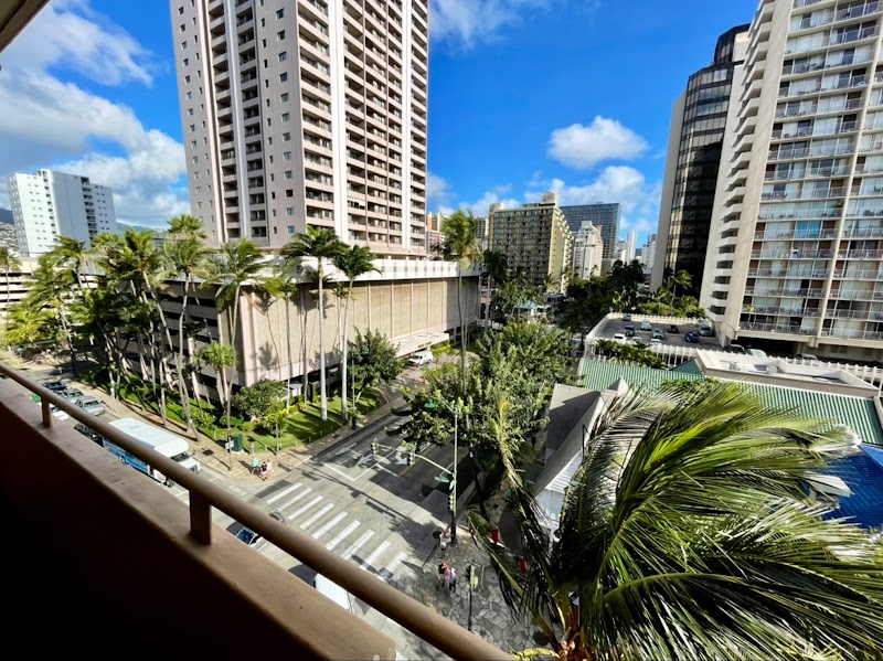 Waikiki Malia photo 1