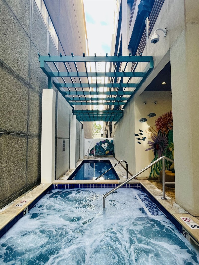 Waikiki Malia photo 3