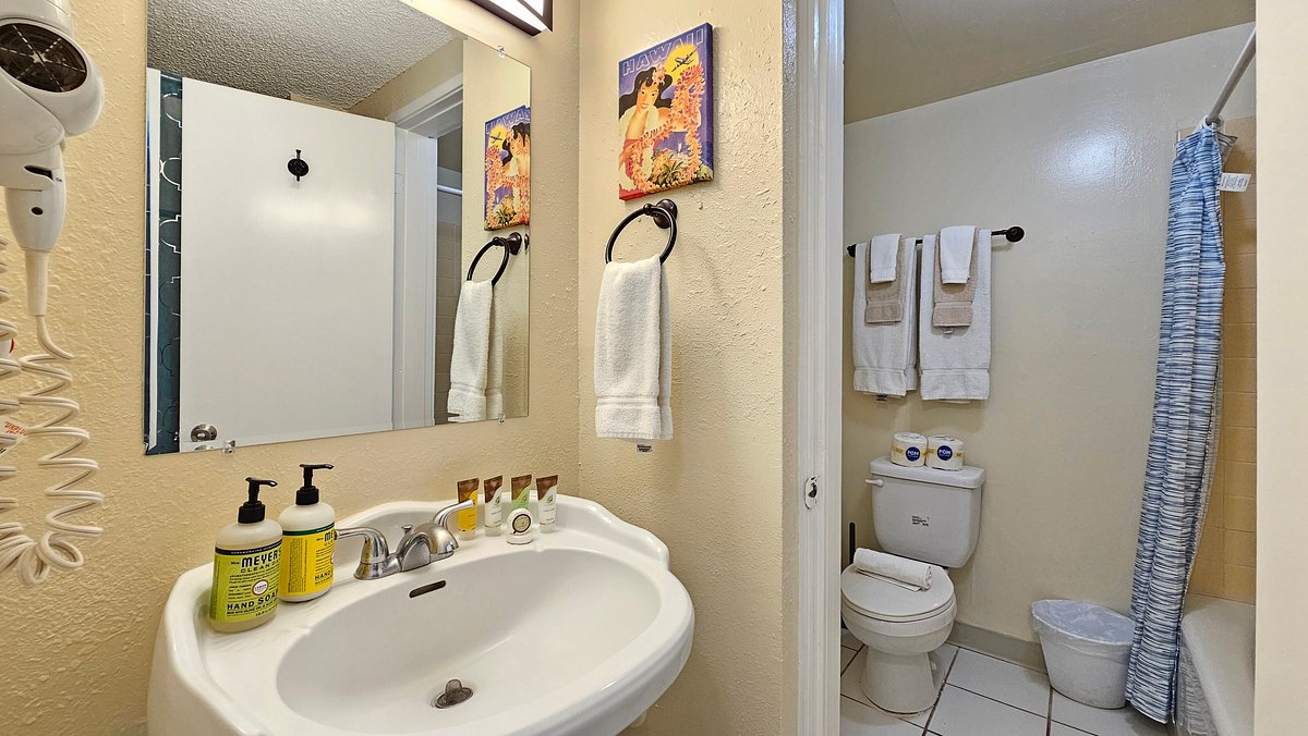 Castle Waikiki Grand Hotel photo 4