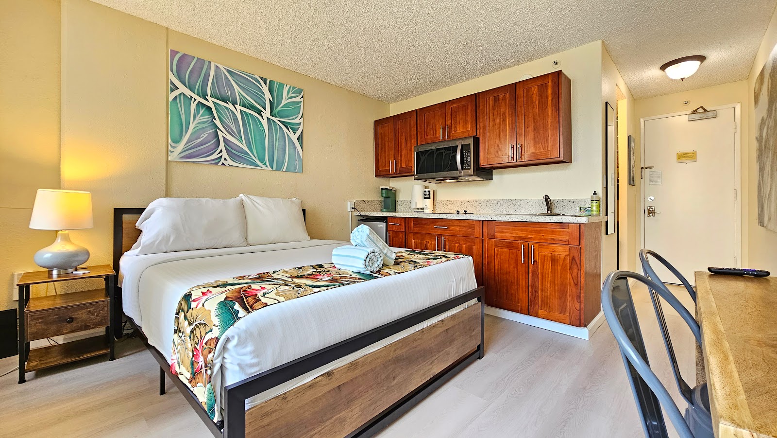 Castle Waikiki Grand Hotel photo 2