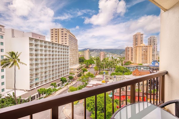 Hyatt Regency Waikiki Beach Resort & Spa