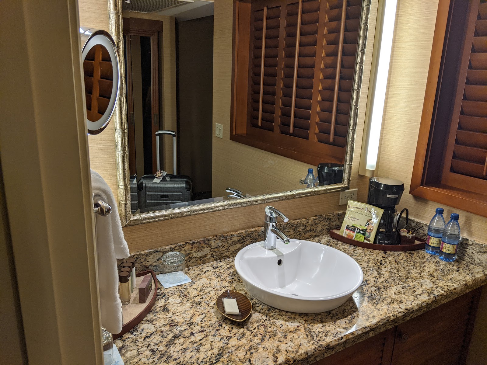 Outrigger Reef Waikiki Beach Resort photo 4