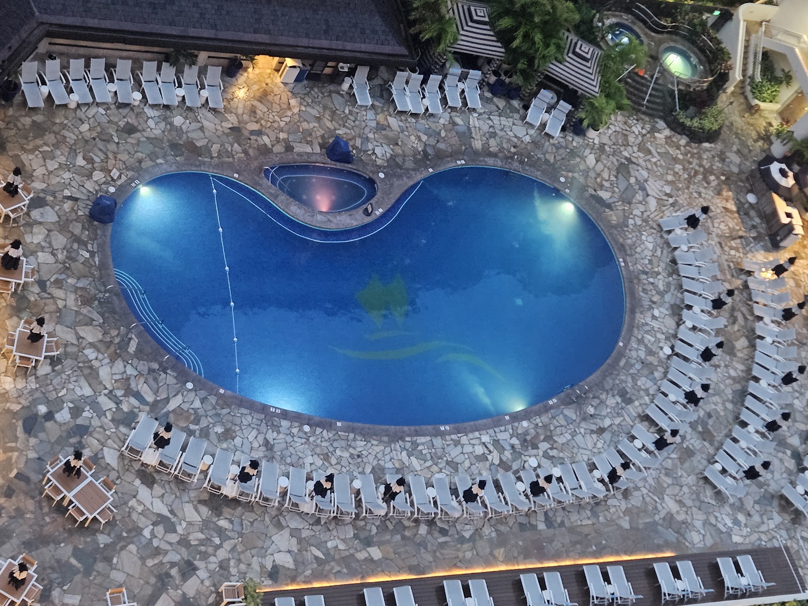 Outrigger Reef Waikiki Beach Resort photo 3