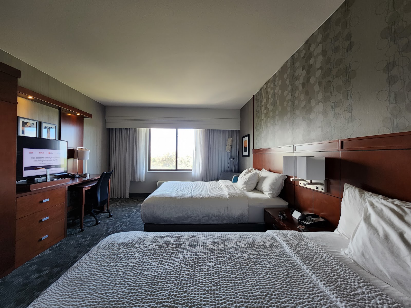 Courtyard by Marriott Kahului Airport photo 2