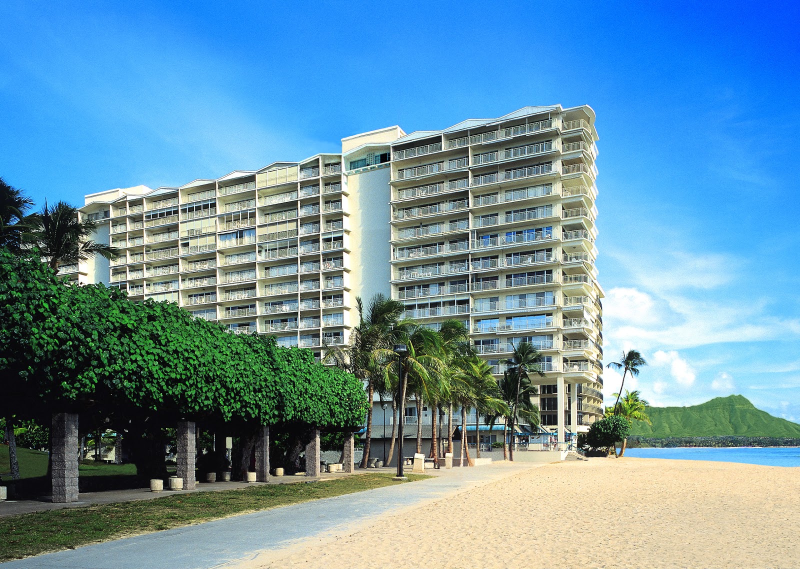 Waikiki Shore by Outrigger | O'ahu Hotel