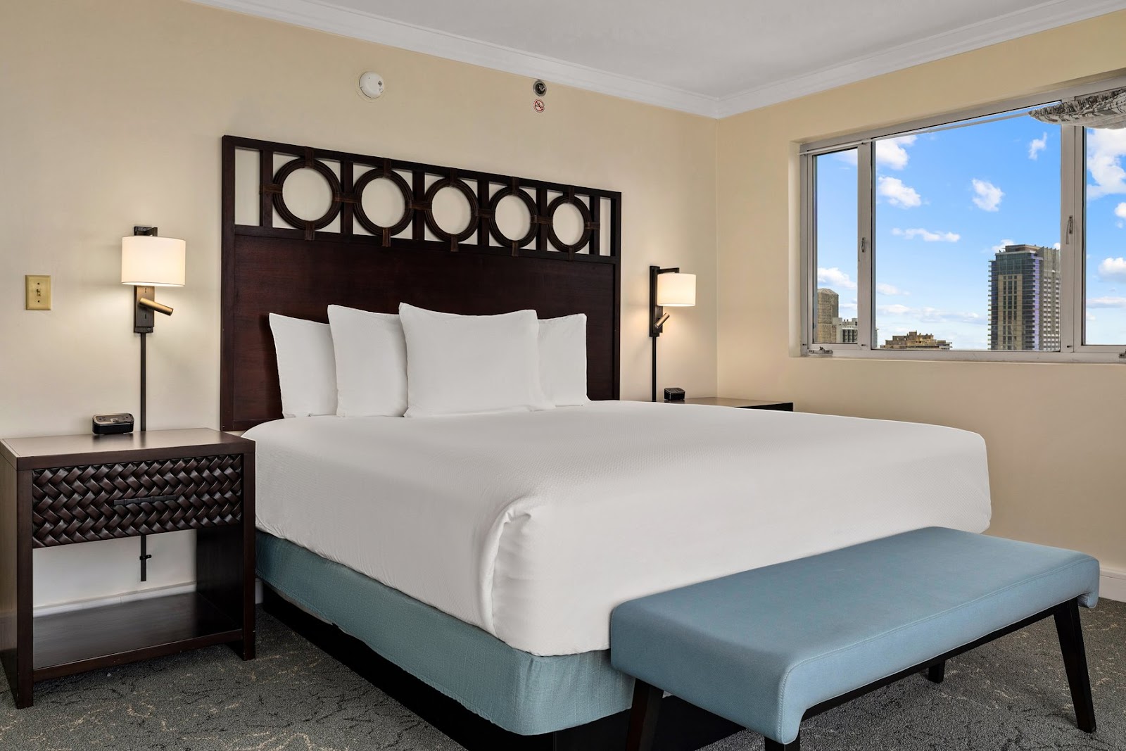 Club Wyndham Royal Garden at Waikiki photo 2