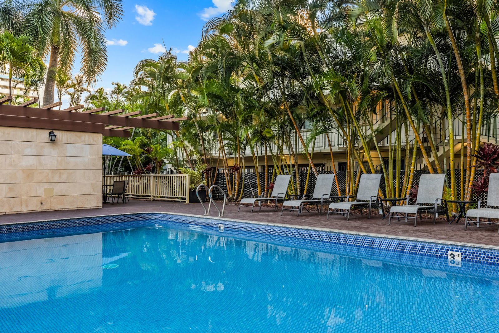 Club Wyndham Royal Garden at Waikiki photo 3