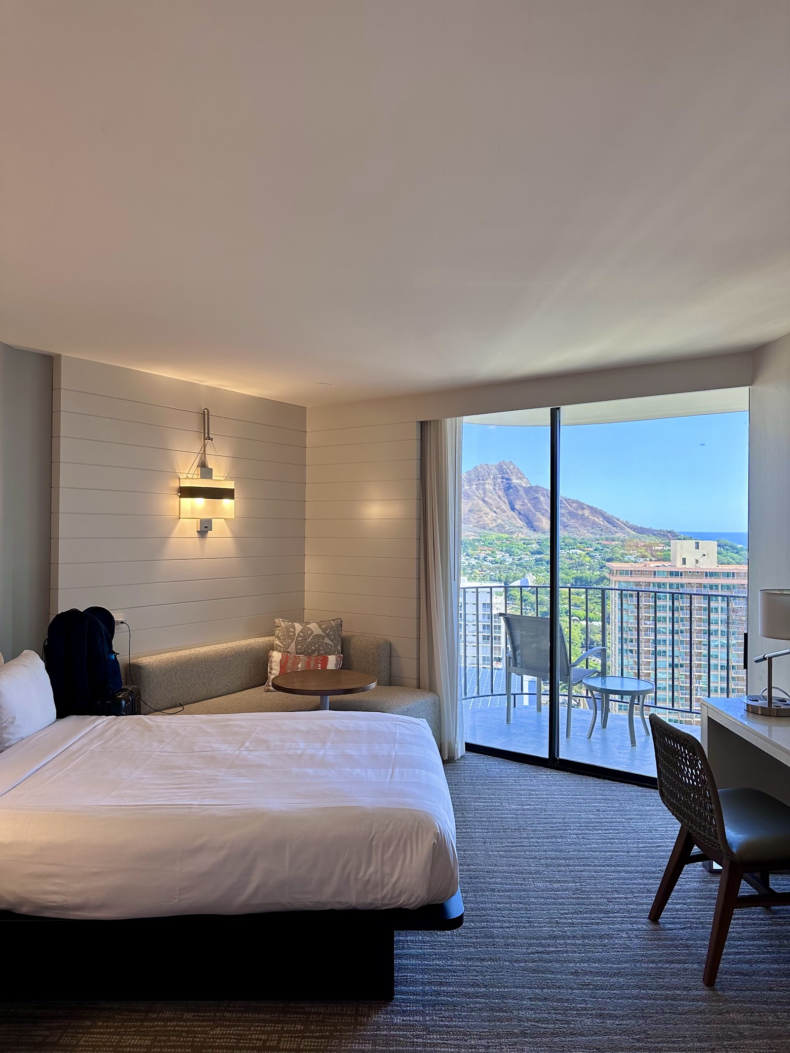 Waikiki Beach Marriott Resort & Spa photo 2