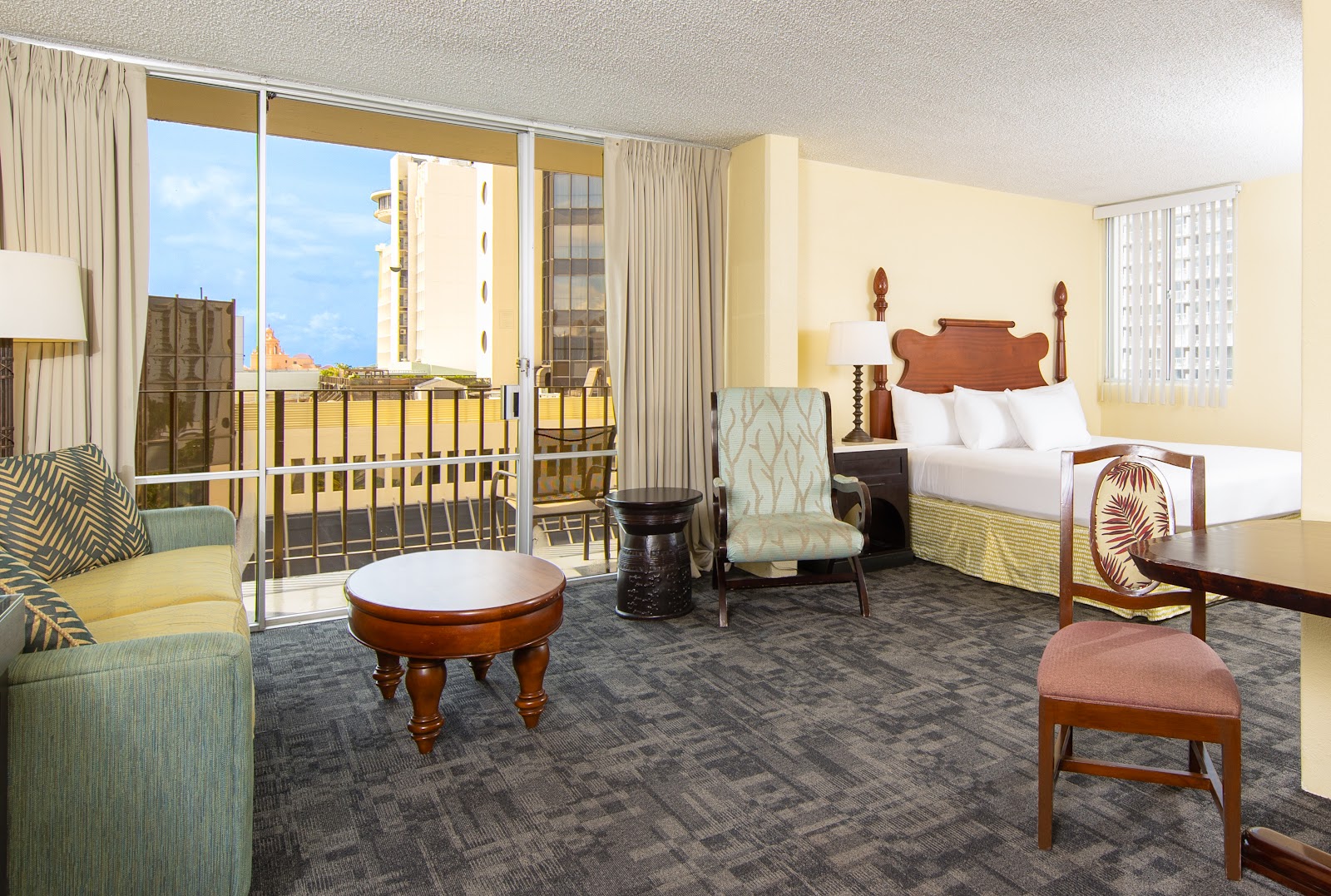 Ohia Waikiki Studio Suites photo 5