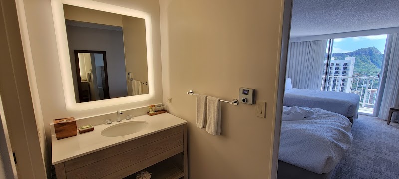 Alohilani Resort Waikiki Beach photo 4