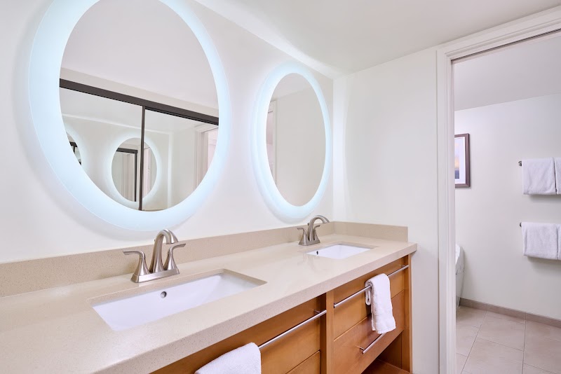 Aston Waikiki Beach Tower photo 4