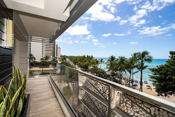 ESPACIO The Jewel of Waikiki