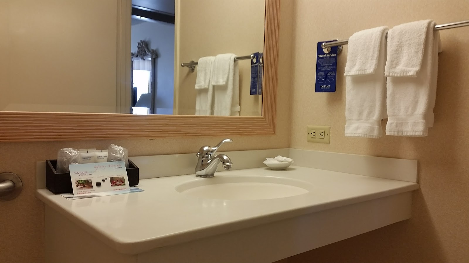 OHANA Waikiki East by Outrigger photo 3