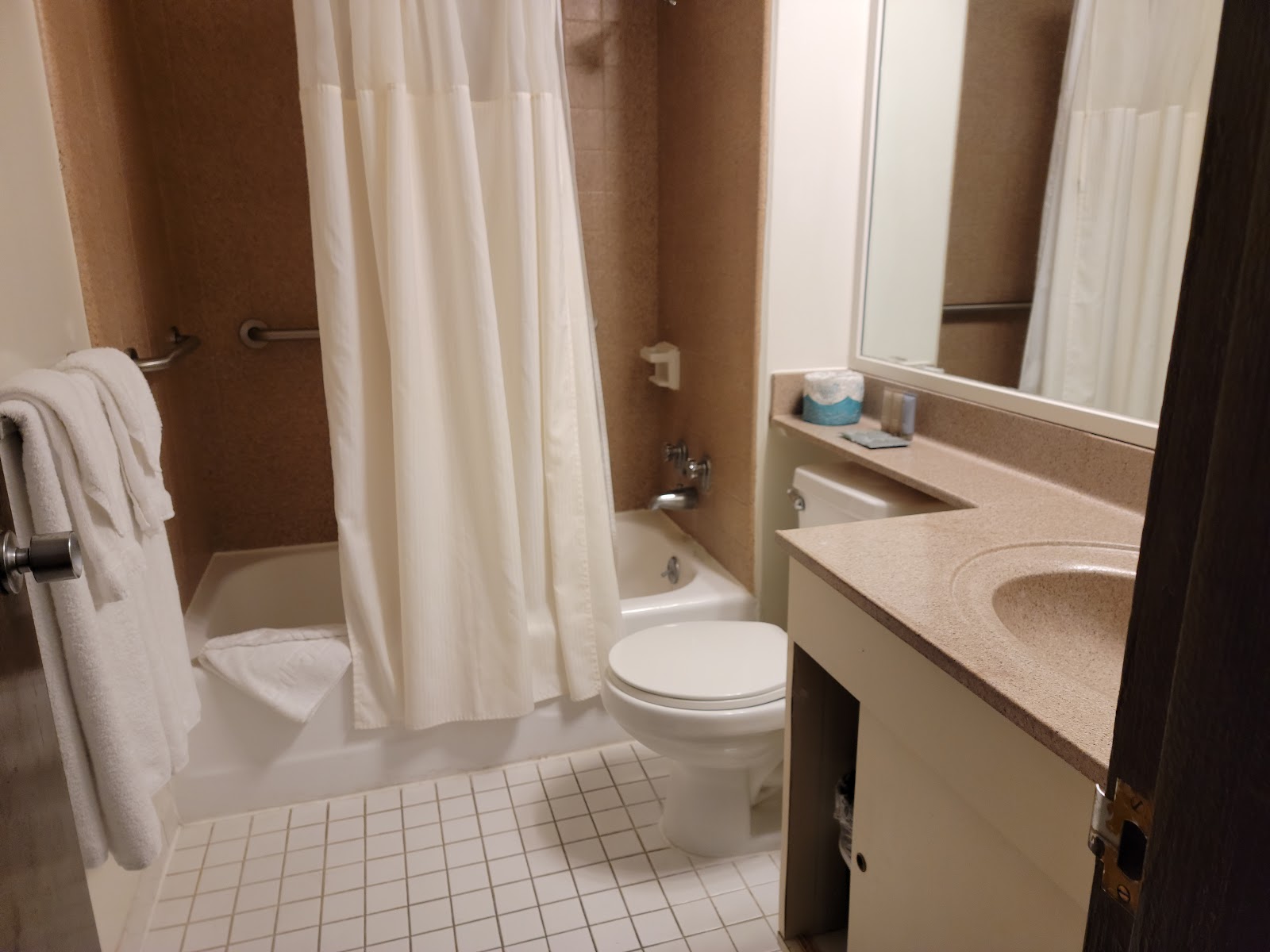 Pagoda Hotel photo 4