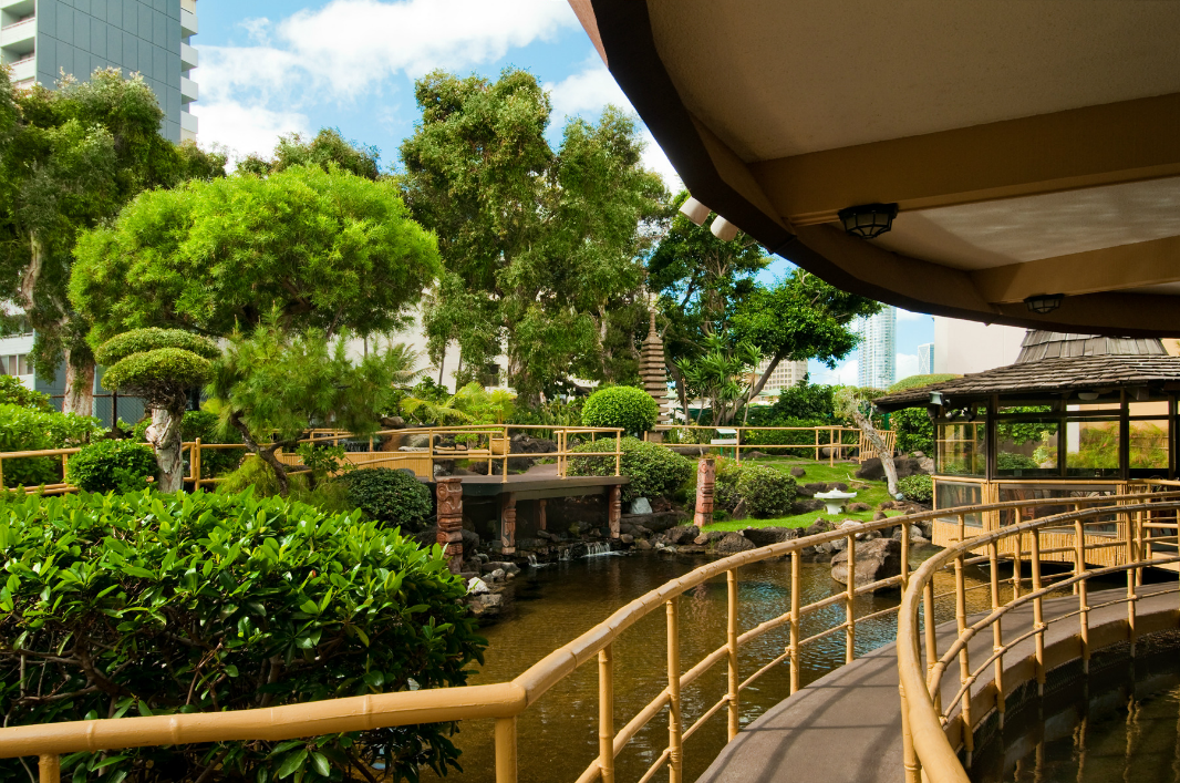 Pagoda Hotel | O'ahu Hotel