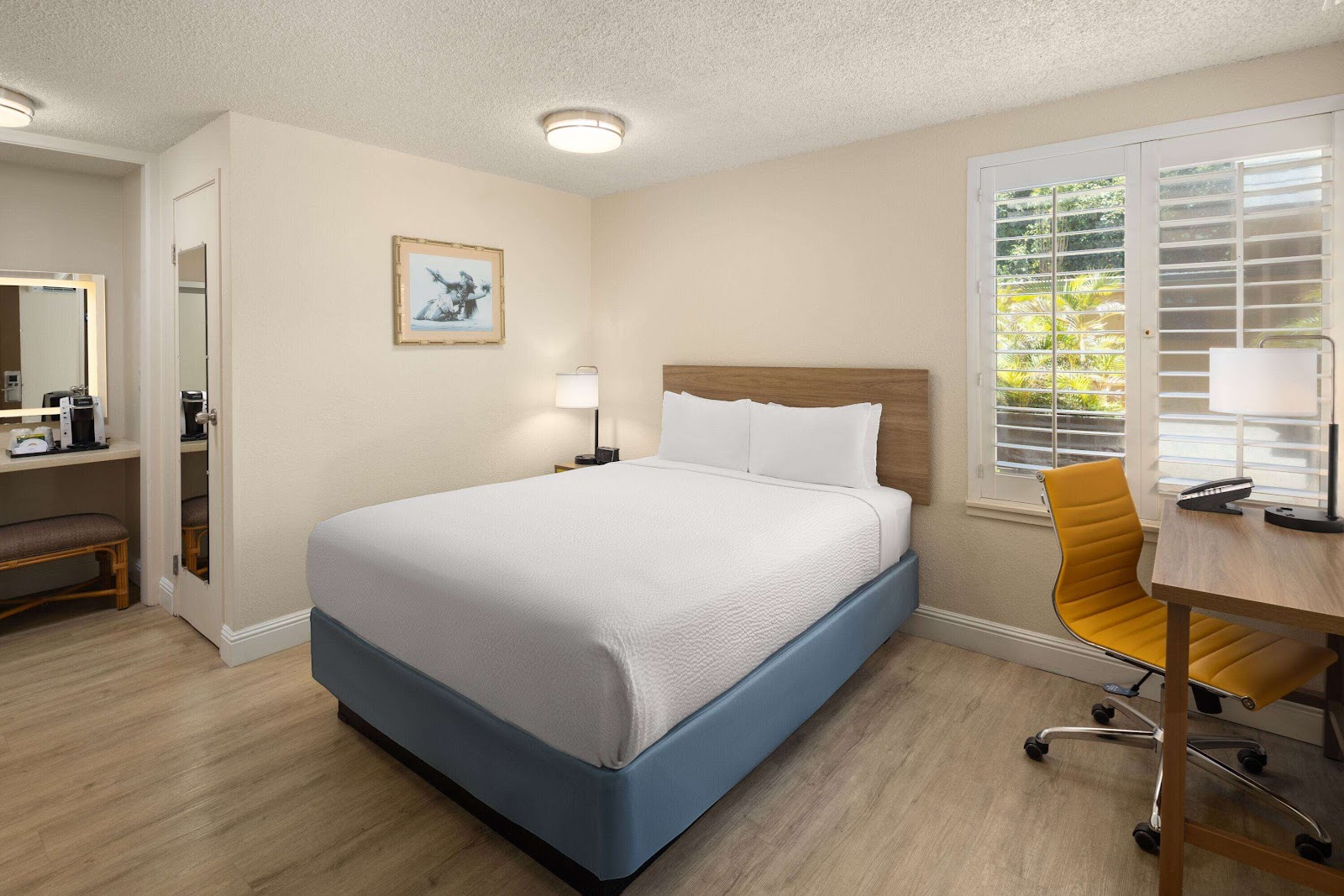 Days Inn by Wyndham Maui Oceanfront photo 4